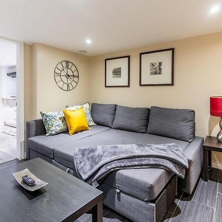 Newly Renovated - Cozy 1Br Apt With Netflix - Prime Location Toronto Exteriör bild
