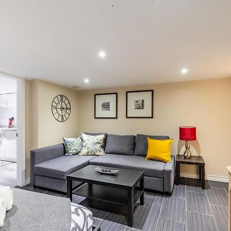 Newly Renovated - Cozy 1Br Apt With Netflix - Prime Location Toronto Exteriör bild