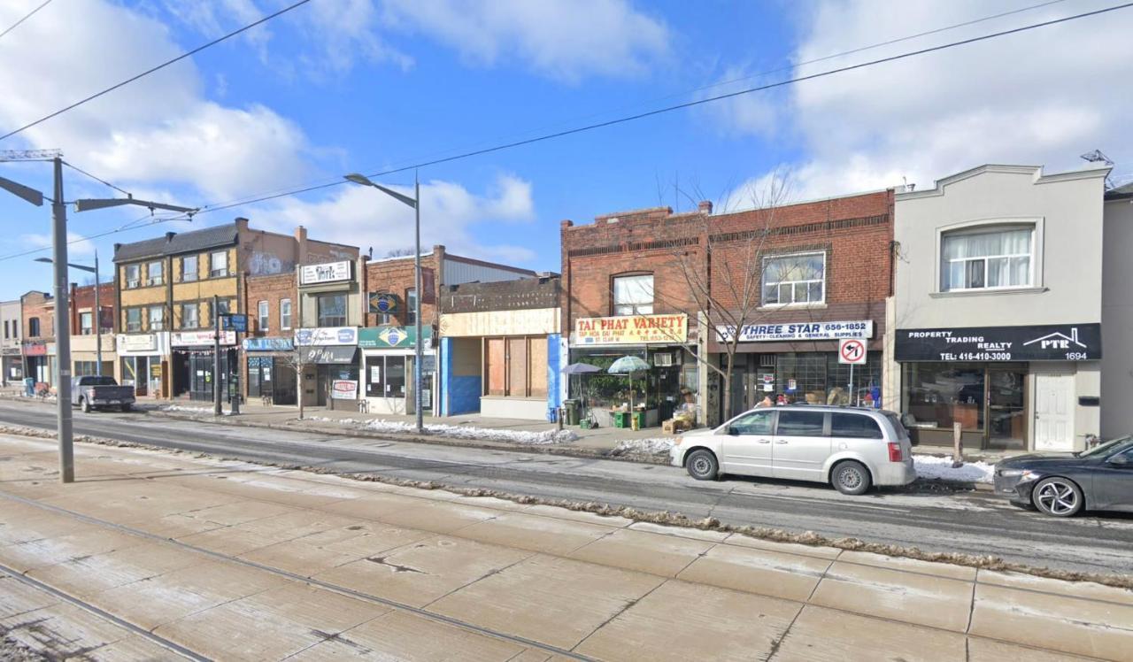 Newly Renovated - Cozy 1Br Apt With Netflix - Prime Location Toronto Exteriör bild